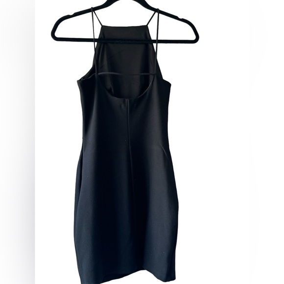 Stradivarius Halter Black dress. - Picture 3 of 6